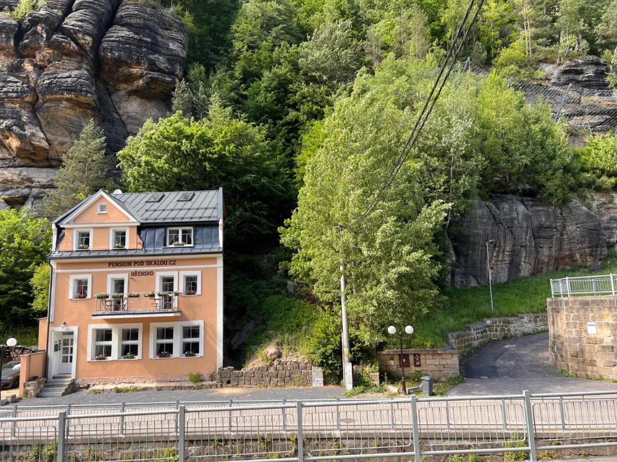 Pension Pod Skalou Hrensko Exterior photo