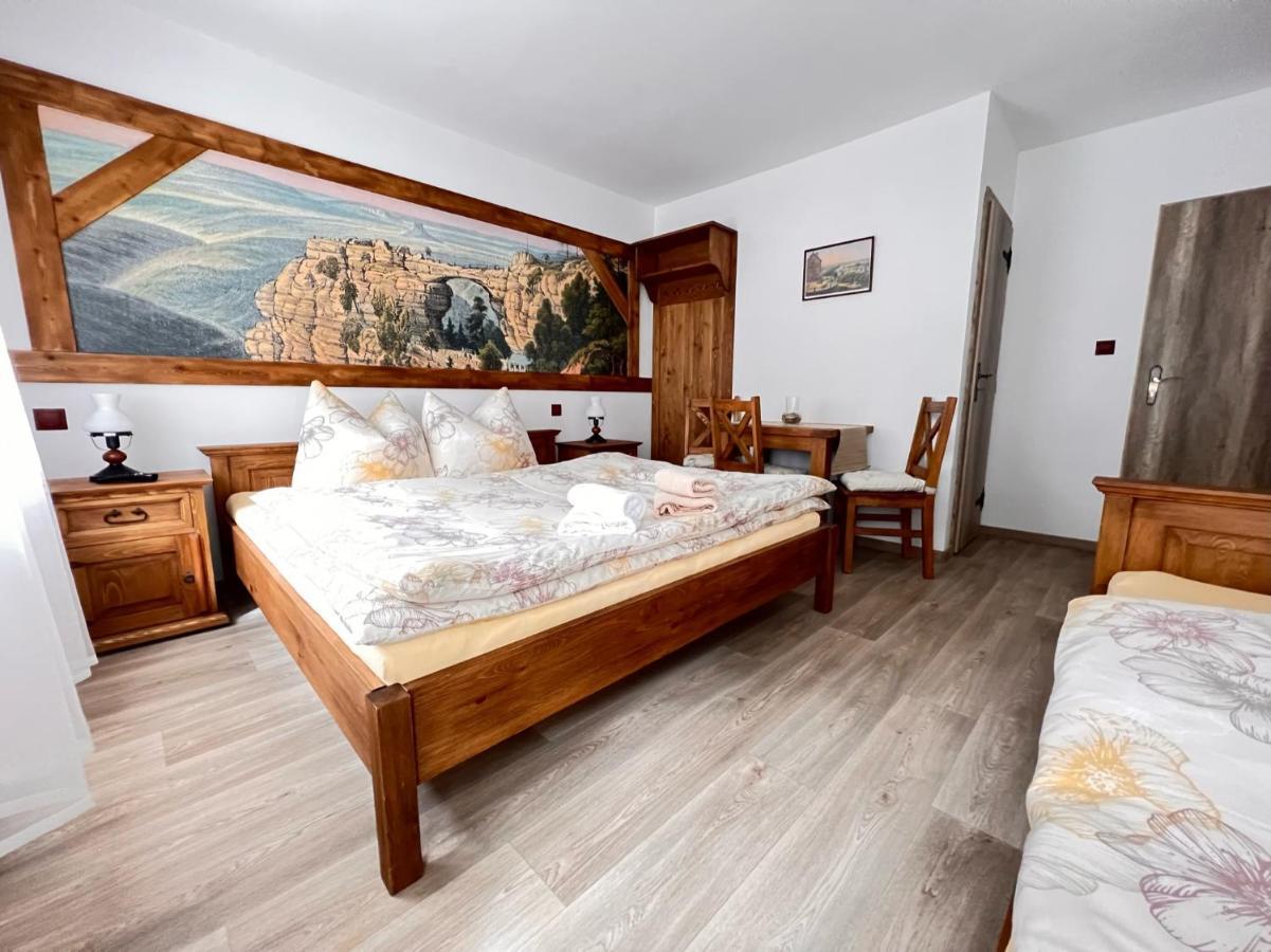 Pension Pod Skalou Hrensko Exterior photo