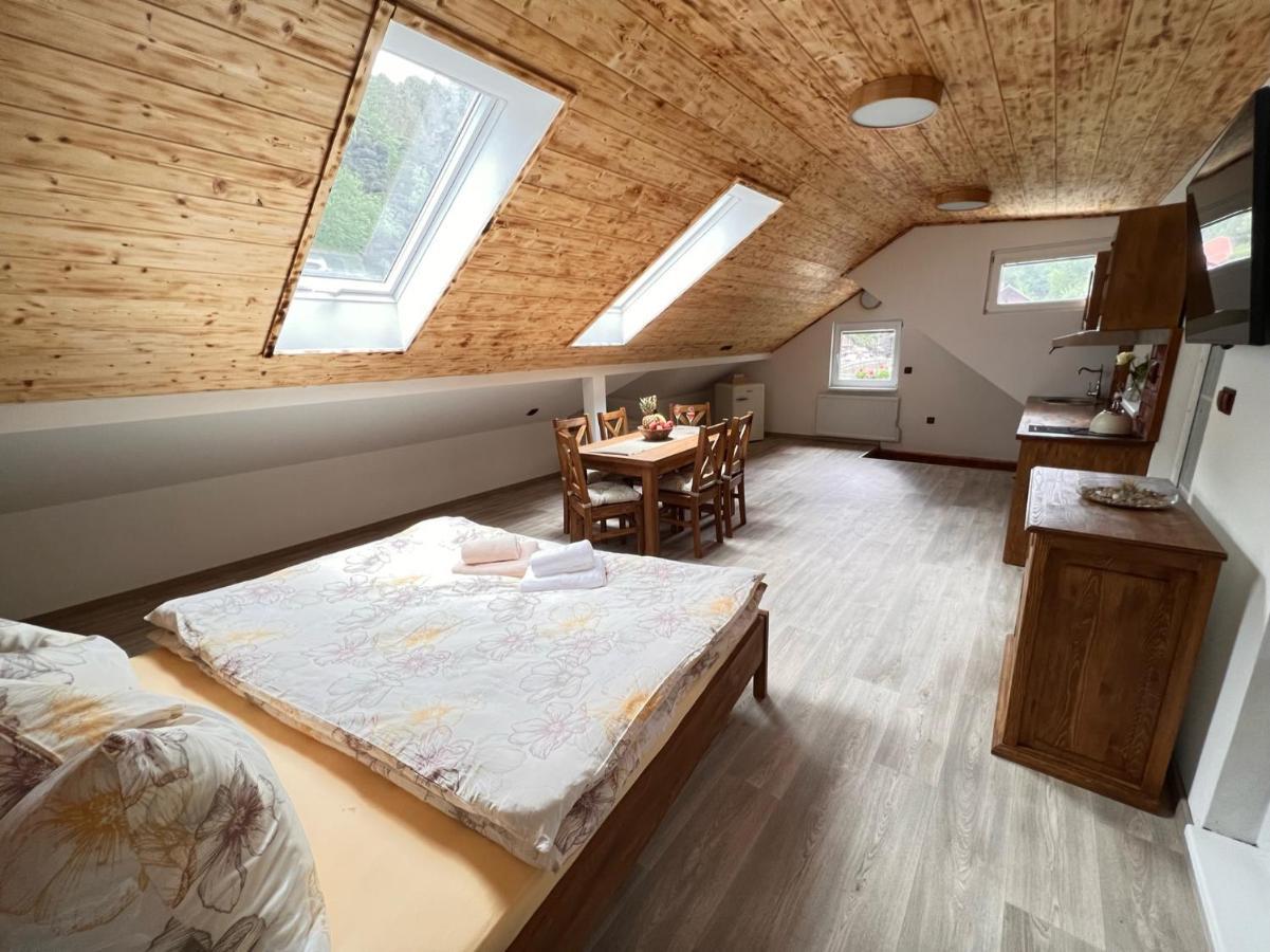 Pension Pod Skalou Hrensko Exterior photo